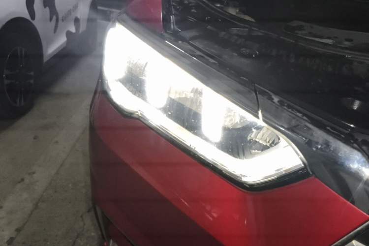 Used BYD Song Pro 2019 1.5T Automatic Elite Edition Right Front Headlight
