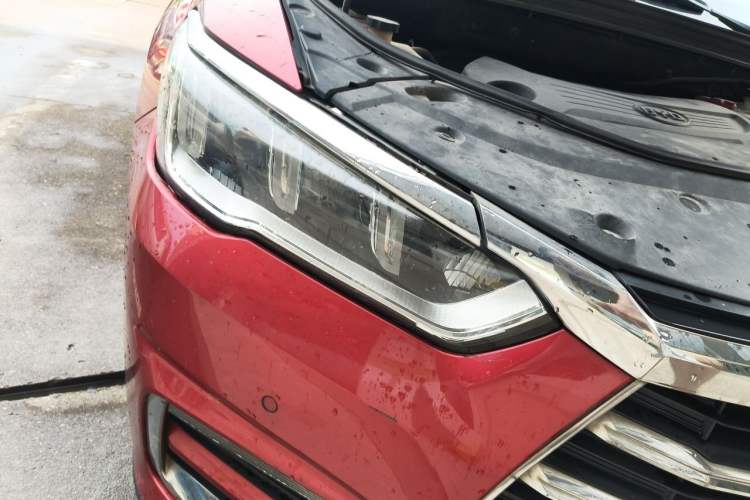 Used BYD Song Pro 2019 1.5T Automatic Prestige Model Right Front Headlight