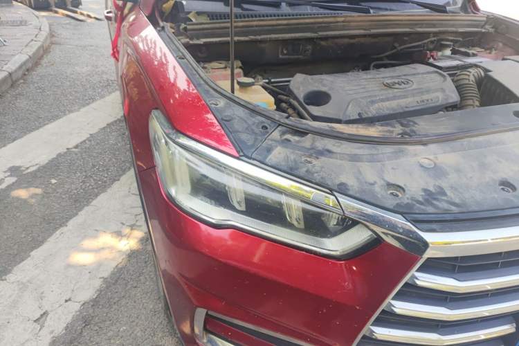 Used BYD Song Pro 2019 1.5T Automatic Elite Edition Right Front Headlight