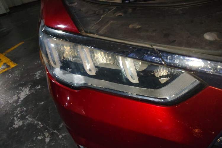 Used BYD Song Pro 2019 1.5T Automatic Luxury Model Right Front Headlight