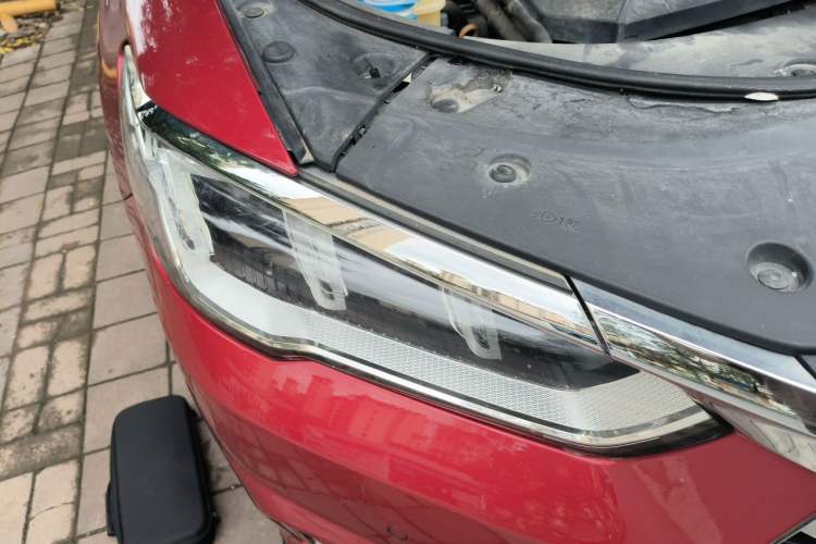 Used BYD Song Pro 2019 1.5T Automatic Luxury Model Right Front Headlight