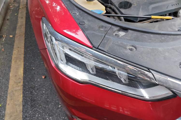 Used BYD Song Pro 2019 1.5T Automatic Luxury Model Right Front Headlight
