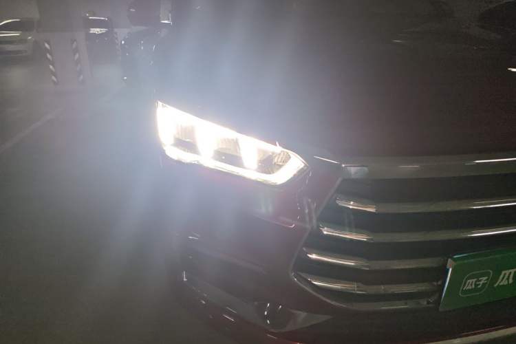 Used BYD Song Pro 2019 1.5T Automatic Luxury Model Right Front Headlight