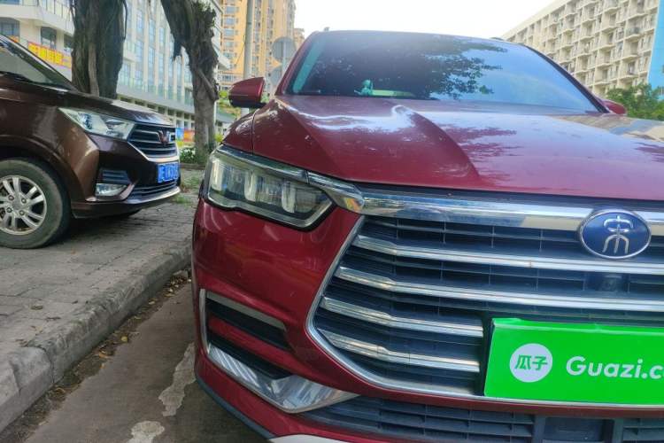 Used BYD Song Pro 2019 1.5T Automatic Luxury Model Right Front Headlight