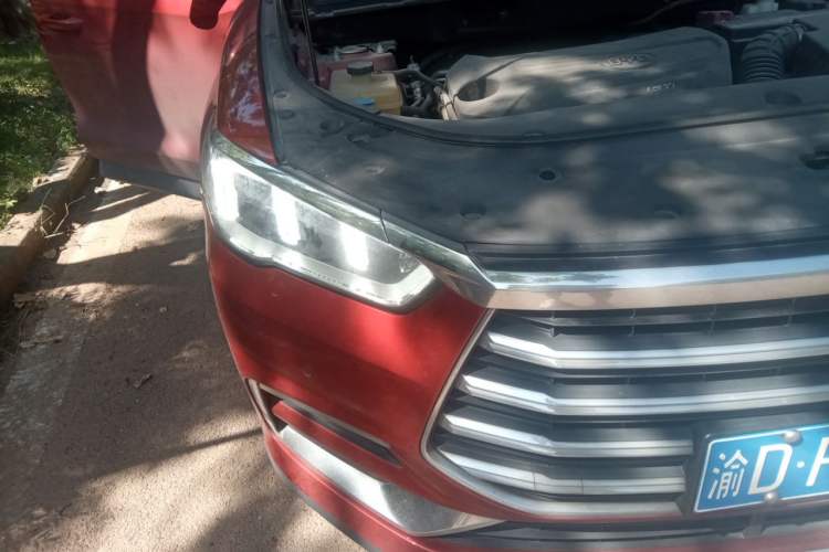 Used BYD Song Pro 2019 1.5T Automatic Luxury Model Right Front Headlight
