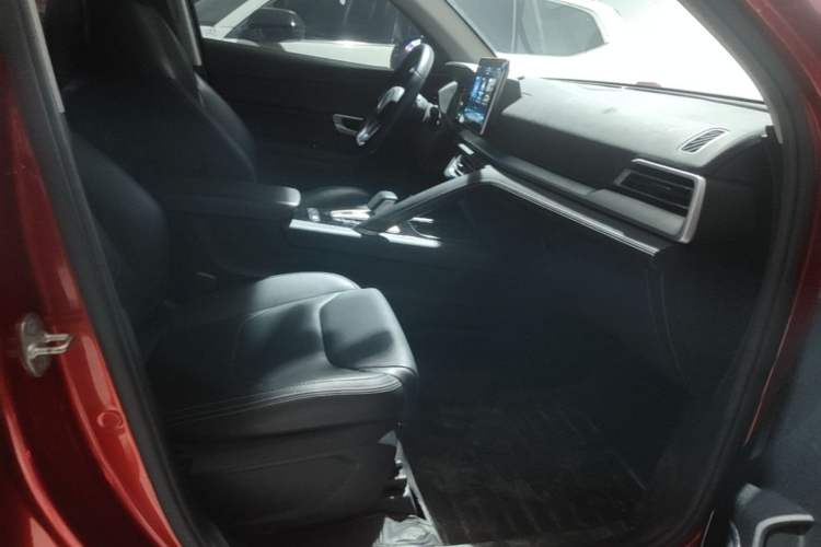 Used BYD Song Pro 2019 1.5T Automatic Elite Edition Right Front Seat