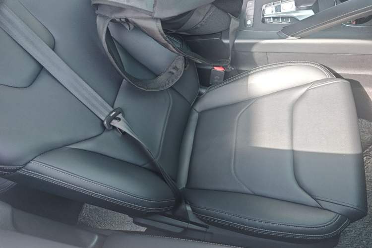 Used BYD Song Pro 2019 1.5T Automatic Elite Edition Right Front Seat