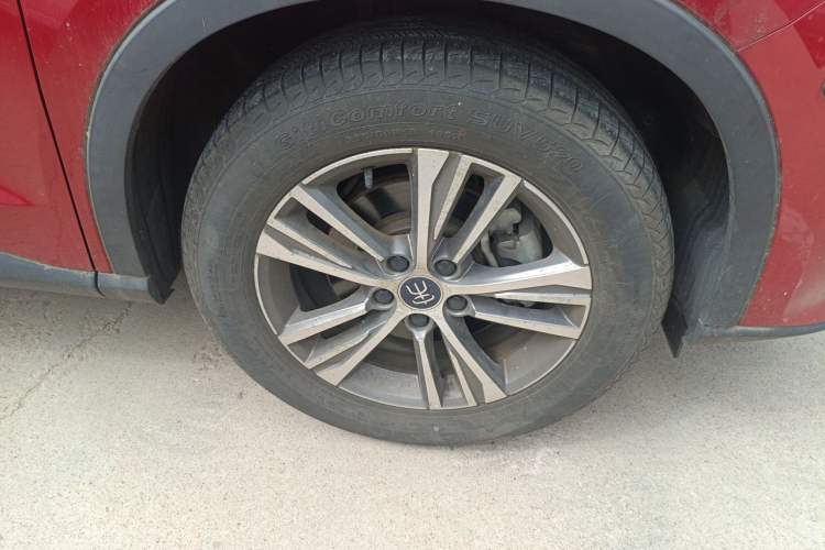 Used BYD Song Pro 2019 1.5T Automatic Luxury Model Right Front Wheel Hub