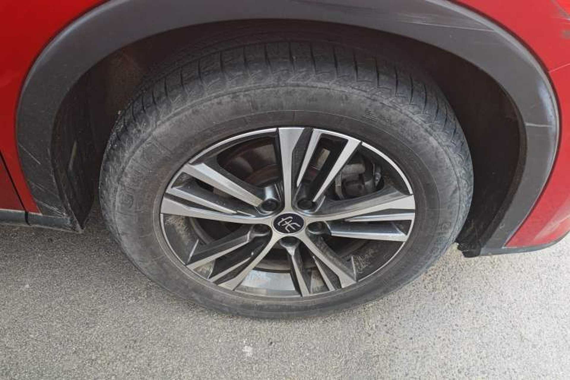 Used BYD Song Pro 2019 1.5T Automatic Luxury Model Right Front Wheel Hub