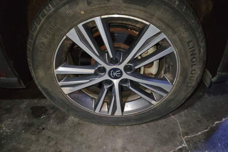Used BYD Song Pro 2019 1.5T Automatic Luxury Model Right Front Wheel Hub