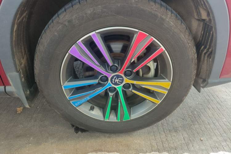 Used BYD Song Pro 2019 1.5T Automatic Luxury Model Right Front Wheel Hub