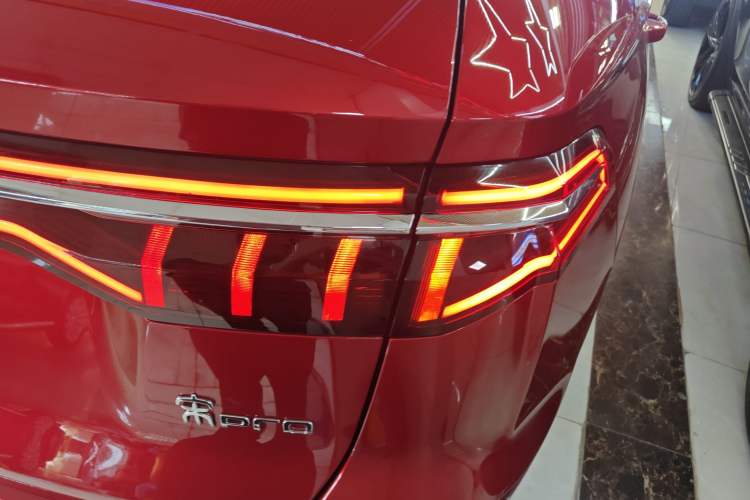 Used BYD Song Pro 2019 1.5T Automatic Luxury Model Right Rear Taillight