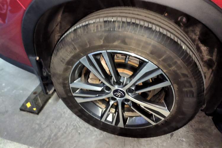 Used BYD Song Pro 2019 1.5T Automatic Prestige Model Right Rear Wheel Hub