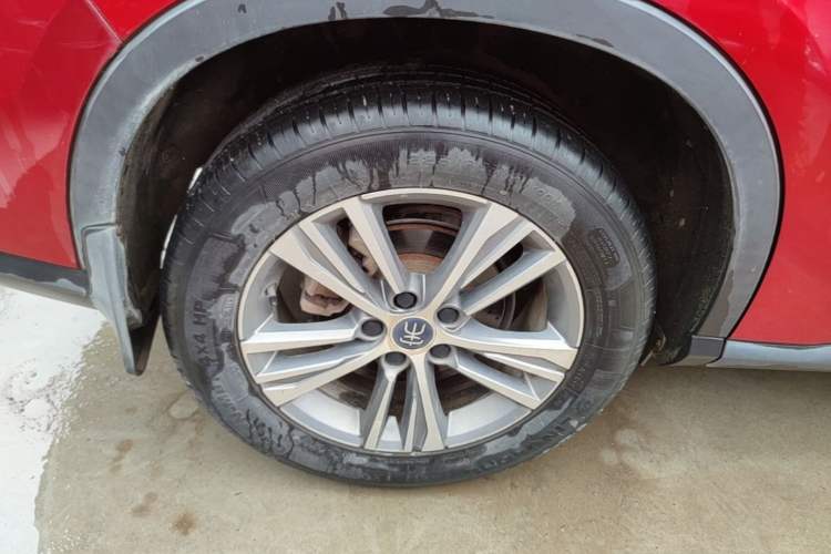 Used BYD Song Pro 2019 1.5T Automatic Elite Edition Right Rear Wheel Hub