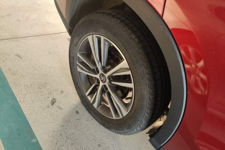 Used BYD Song Pro 2019 1.5T Automatic Luxury Model Right Rear Wheel Hub
