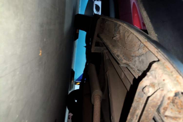 Used BYD Song Pro 2019 1.5T Automatic Prestige Model Right Side Sill