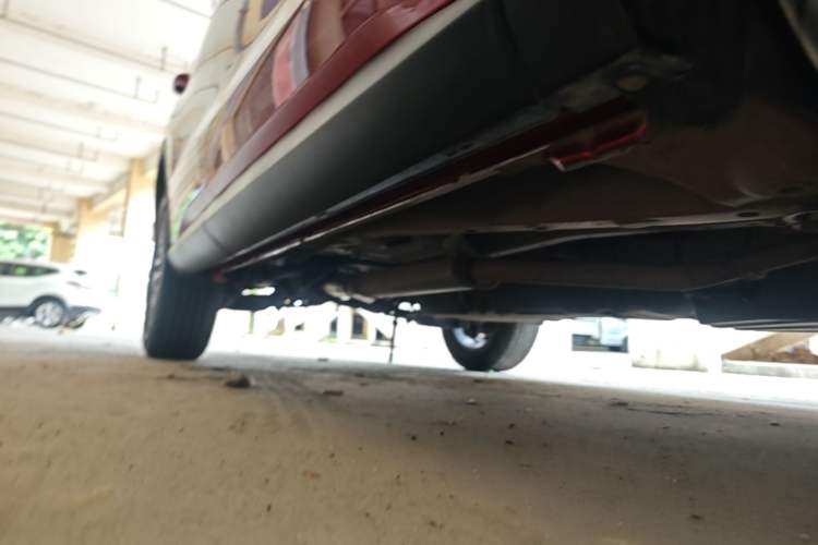 Used BYD Song Pro 2019 1.5T Automatic Luxury Model Right Side Sill