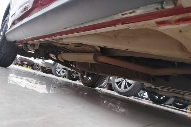 Used BYD Song Pro 2019 1.5T Automatic Luxury Model Right Side Sill