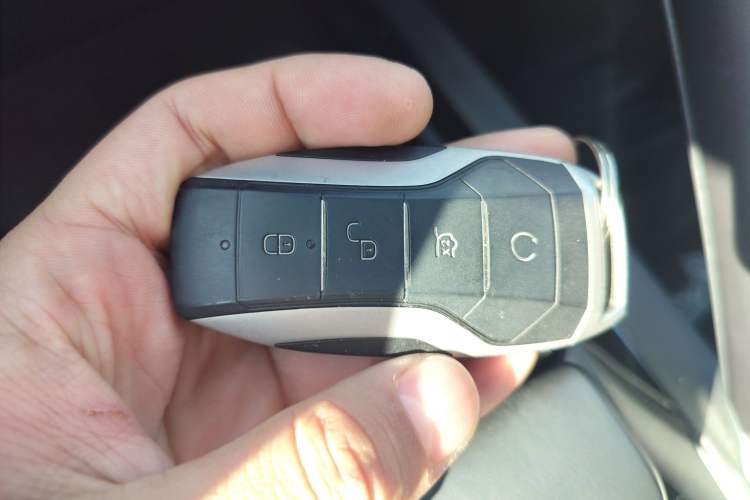 Used BYD Song Pro 2019 1.5T Automatic Luxury Model Vehicle Key