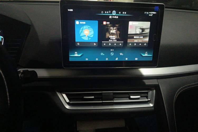 Used BYD Song Pro 2019 1.5T Automatic Elite Edition Audio And AC Panel