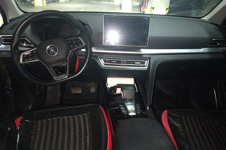 Used BYD Song Pro 2019 1.5T Automatic Elite Edition Center Console