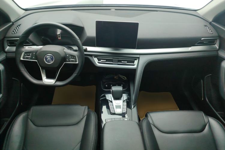 Used BYD Song Pro 2019 1.5T Automatic Luxury Model Center Console
