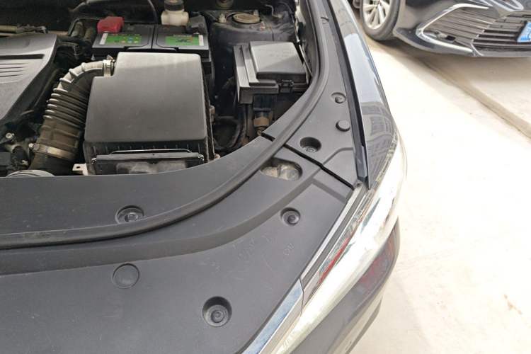 Used BYD Song Pro 2019 1.5T Automatic Luxury Model Engine Bay Left