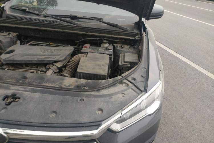Used BYD Song Pro 2019 1.5T Automatic Elite Edition Engine Bay Left