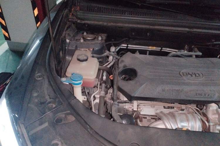 Used BYD Song Pro 2019 1.5T Automatic Elite Edition Engine Bay Right