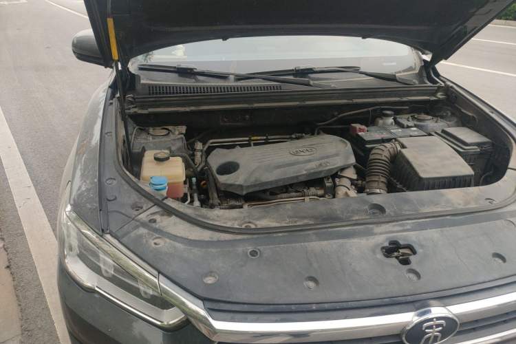 Used BYD Song Pro 2019 1.5T Automatic Elite Edition Engine Bay Right
