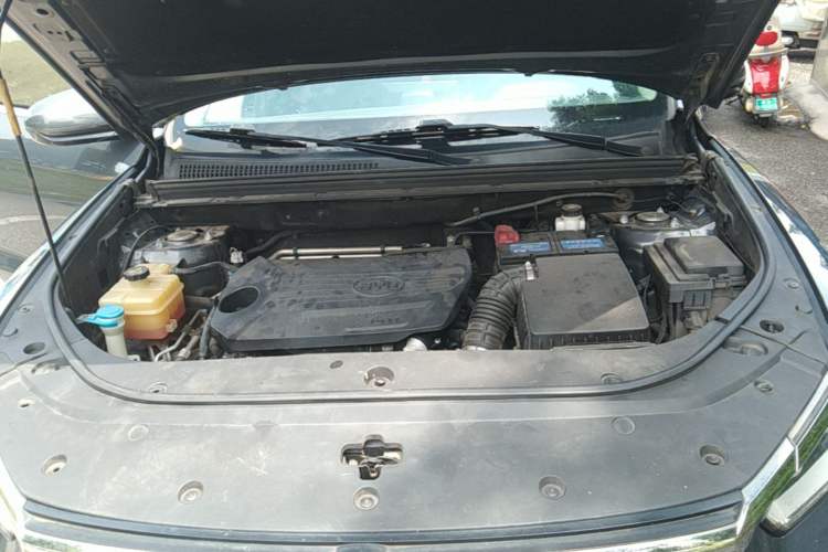 Used BYD Song Pro 2019 1.5T Automatic Elite Edition Engine Bay