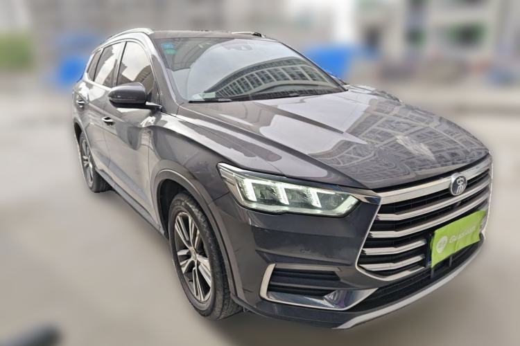 Used BYD Song Pro 2019 1.5T Automatic Luxury Model Front Right 45 Deg