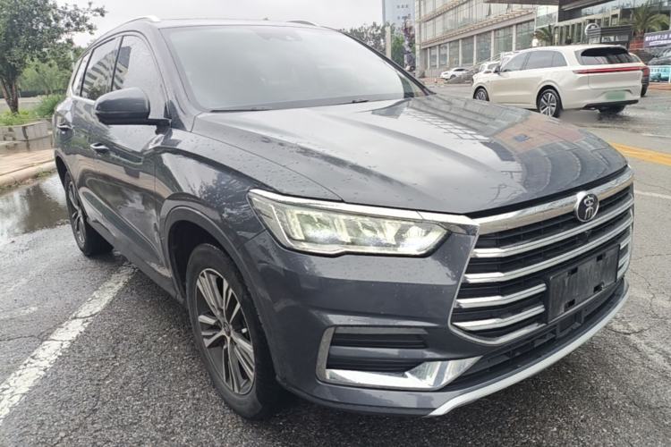 Used BYD Song Pro 2019 1.5T Automatic Luxury Model Front Right 45 Deg