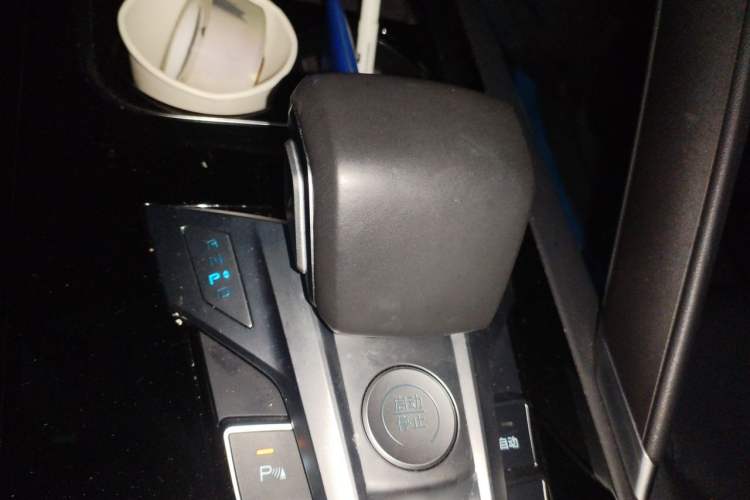 Used BYD Song Pro 2019 1.5T Automatic Elite Edition Gear Lever