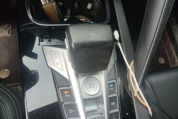Used BYD Song Pro 2019 1.5T Automatic Elite Edition Gear Lever