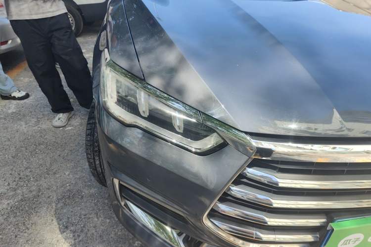 Used BYD Song Pro 2019 1.5T Automatic Luxury Model Right Front Headlight