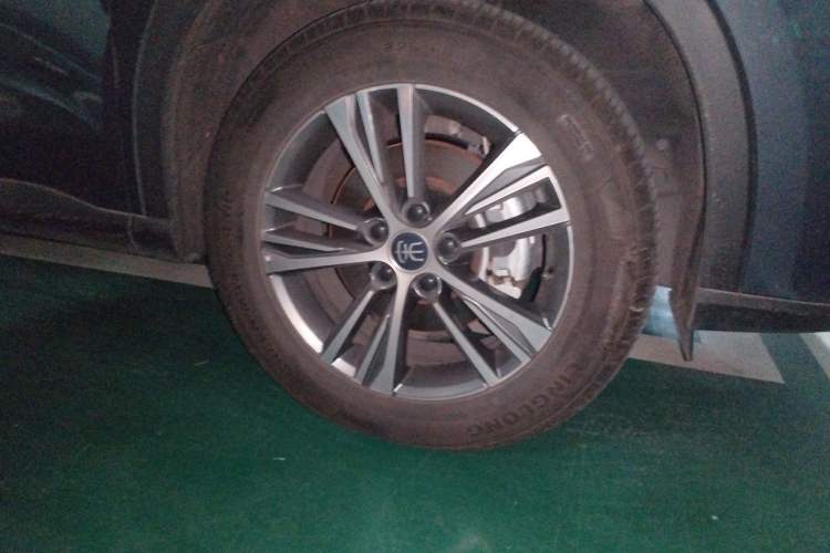 Used BYD Song Pro 2019 1.5T Automatic Elite Edition Right Front Wheel Hub