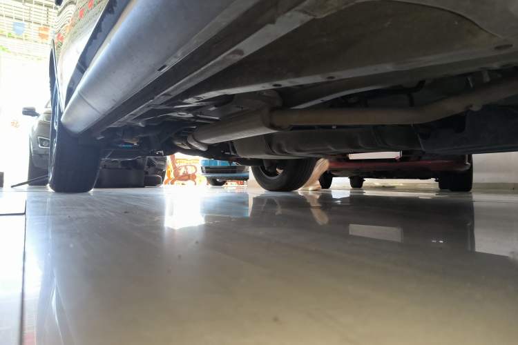 Used BYD Song Pro 2019 1.5T Automatic Luxury Model Right Side Sill