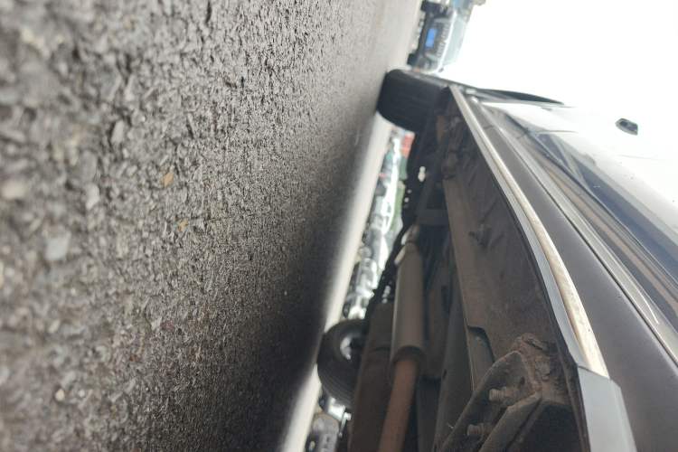 Used BYD Song Pro 2019 1.5T Automatic Luxury Model Right Side Sill