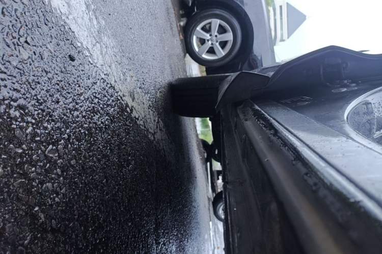 Used BYD Song Pro 2019 1.5T Automatic Luxury Model Right Side Sill