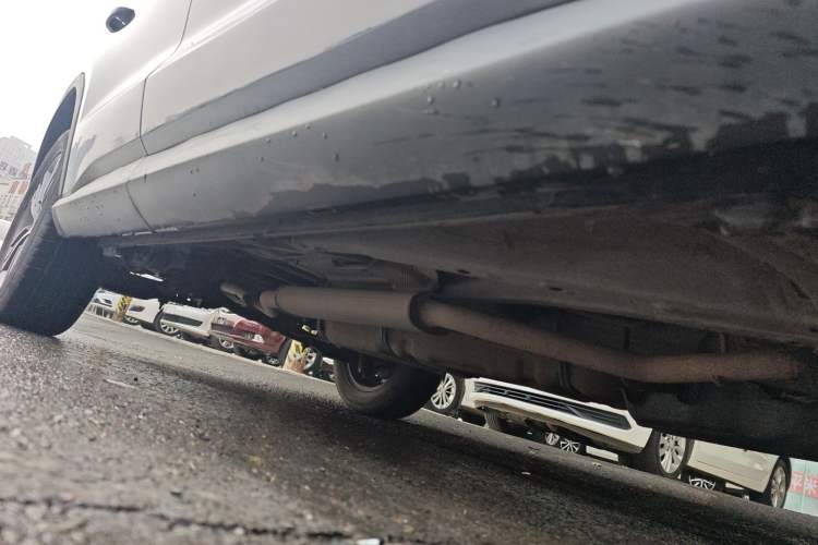 Used BYD Song Pro 2019 1.5T Automatic Elite Edition Right Side Sill