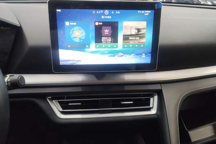 Used BYD Song Pro 2019 1.5T Automatic Luxury Model Audio And AC Panel