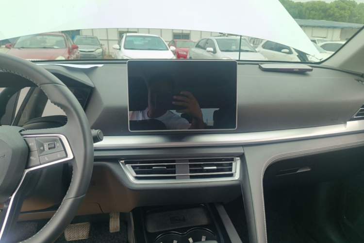 Used BYD Song Pro 2019 1.5T Automatic Luxury Model Audio And AC Panel