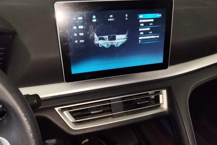 Used BYD Song Pro 2019 1.5T Automatic Elite Edition Audio And AC Panel
