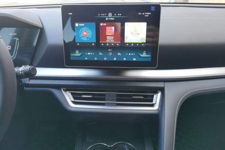Used BYD Song Pro 2019 1.5T Automatic Luxury Model Audio And AC Panel