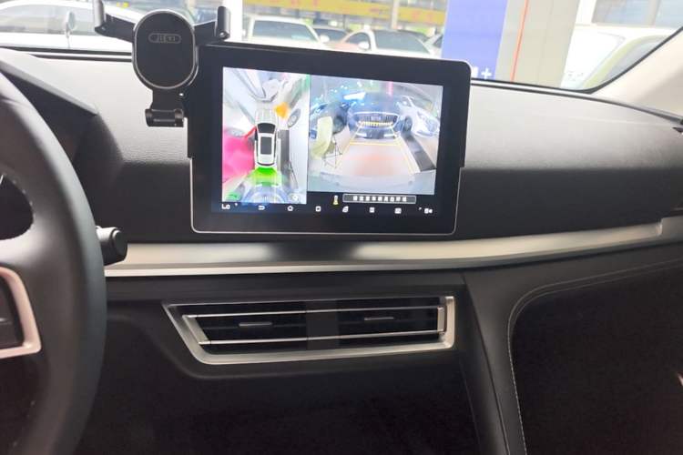 Used BYD Song Pro 2019 1.5T Automatic Prestige Model Audio And AC Panel