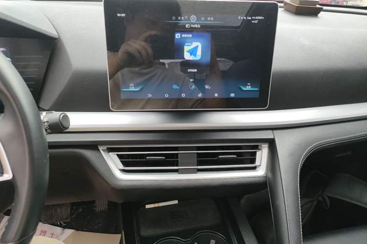 Used BYD Song Pro 2019 1.5T Automatic Elite Edition Audio And AC Panel