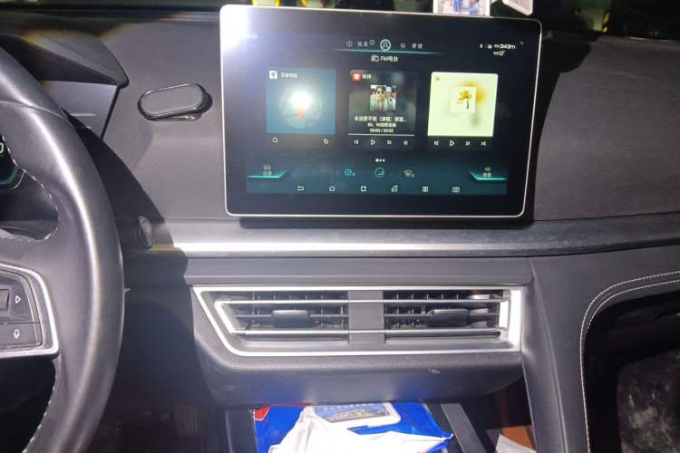 Used BYD Song Pro 2019 1.5T Automatic Elite Edition Audio And AC Panel