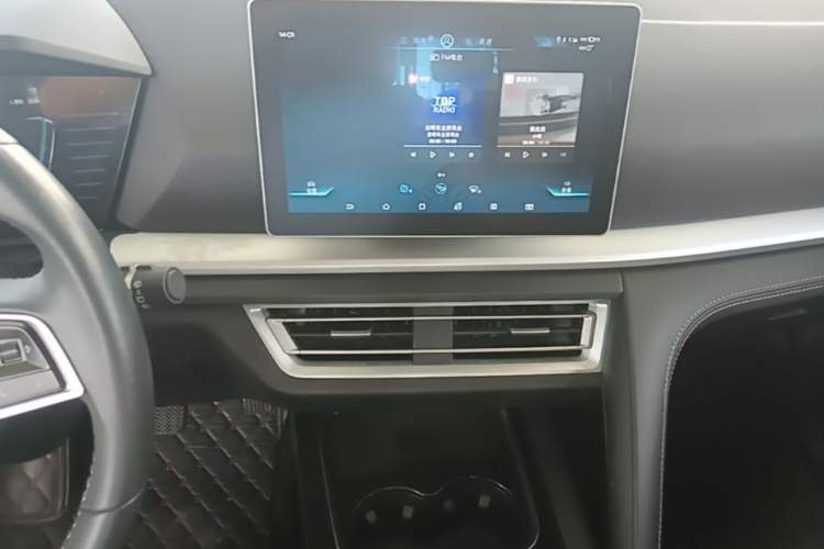 Used BYD Song Pro 2019 1.5T Automatic Elite Edition Audio And AC Panel
