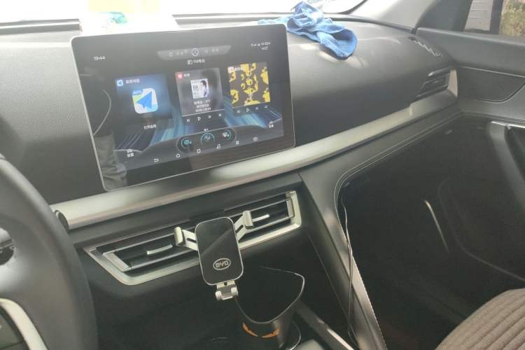 Used BYD Song Pro 2019 1.5T Automatic Luxury Model Audio And AC Panel